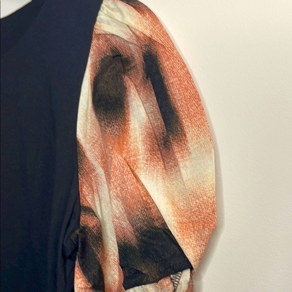 Dkny Black Blouse Elegant and Versatile - Picture 5 of 6